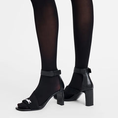 La Baronne Pumps