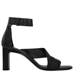 La Baronne Pumps
